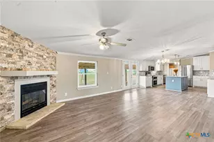 730 Shady Holw Rd, Victoria, TX 77904 - Photo 19