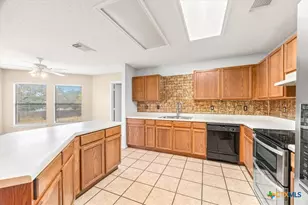 797 Killarney Rd, Floresville, TX 78114 - Photo 15