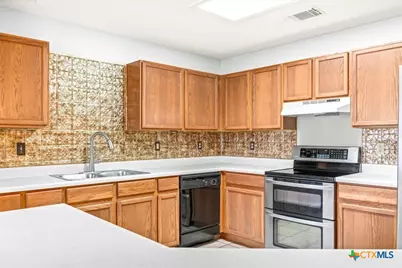 797 Killarney Road, Floresville, TX 78114 - Photo 17