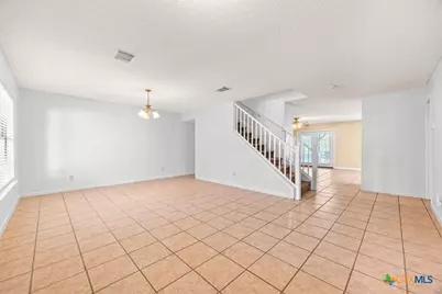 797 Killarney Road, Floresville, TX 78114 - Photo 5