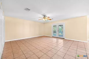 797 Killarney Rd, Floresville, TX 78114 - Photo 9