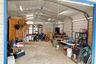 1112 W Houston Ave, Seadrift, TX 77983 - Photo 11
