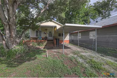 1244 W Bridge Street, New Braunfels, TX 78130 - Photo 1