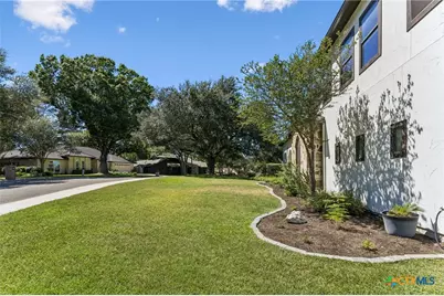406 Marsh Oval, New Braunfels, TX 78130 - Photo 5