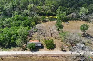 1250 Darst Creek Ln, Seguin, TX 78155 - Photo 7