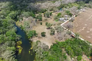 1250 Darst Creek Ln, Seguin, TX 78155 - Photo 9