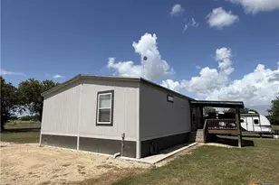 387 Adcock Rd, Victoria, TX 77905 - Photo 7