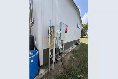 387 Adcock Road, Victoria, TX 77905 - Photo 15