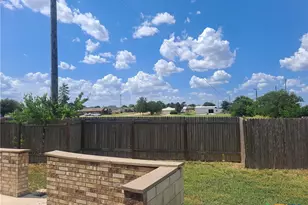 225 Rainey Dr, Jarrell, TX 76537 - Photo 3