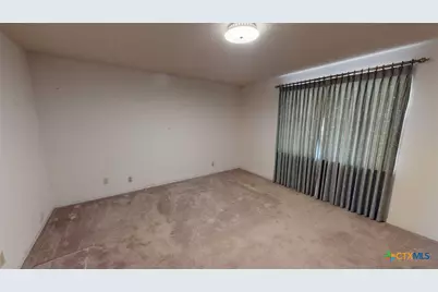 608 W Mustang Lane, San Marcos, TX 78666 - Photo 15