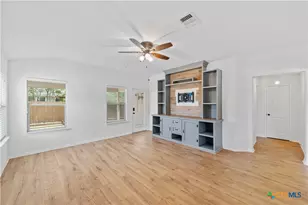 101 San Miniato St, Georgetown, TX 78628 - Photo 9