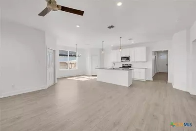 429 Mustang Loop, Nolanville, TX 76559 - Photo 5
