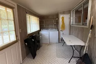 342 S Market St, New Braunfels, TX 78130 - Photo 5