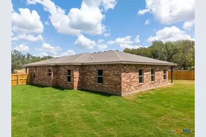828 Elijah Ln, Lampasas, TX 76550 - Photo 3