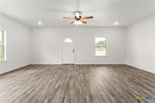 828 Elijah La, Lampasas, TX 76550 - Photo 5
