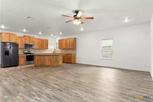 828 Elijah La, Lampasas, TX 76550 - Photo 7