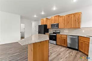 828 Elijah La, Lampasas, TX 76550 - Photo 9