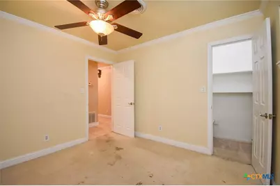 201 Canterbury Lane, Victoria, TX 77904 - Photo 17