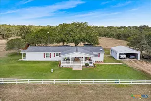 482 Hiller Rd, Cuero, TX 77954 - Photo 5