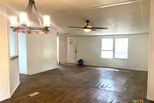 590 Lee St, Victoria, TX 77905 - Photo 5