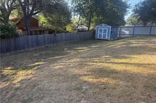 3020 Oakwood Dr, Harker Heights, TX 76548 - Photo 5