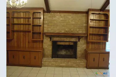 406 Sherwood Drive, Victoria, TX 77901 - Photo 5