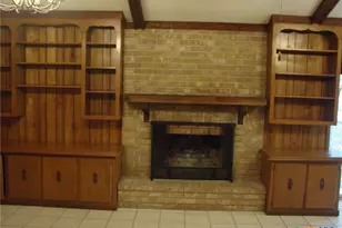 406 Sherwood Dr, Victoria, TX 77901 - Photo 5