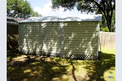 406 Sherwood Drive, Victoria, TX 77901 - Photo 19