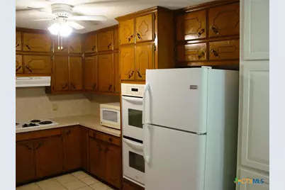 406 Sherwood Drive, Victoria, TX 77901 - Photo 7