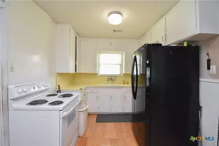 1804 E Guadalupe St, Victoria, TX 77901 - Photo 7