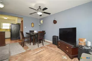 1804 E Guadalupe St, Victoria, TX 77901 - Photo 3