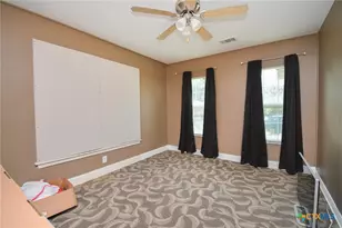 1804 E Guadalupe St, Victoria, TX 77901 - Photo 9