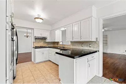 2201 College Drive, Victoria, TX 77901 - Photo 5