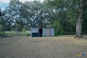 4291 County Rd 429, Lolita, TX 77971 - Photo 17