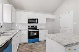 216 W Ruby Rd, Harker Heights, TX 76548 - Photo 11