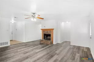 3908 Kevin Shaw Dr, Killeen, TX 76549 - Photo 5