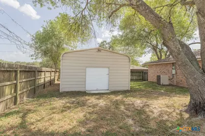 201 Oak Lane, Cuero, TX 77954 - Photo 29