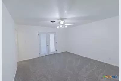 201 Oak Lane, Cuero, TX 77954 - Photo 15