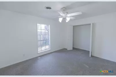201 Oak Lane, Cuero, TX 77954 - Photo 17