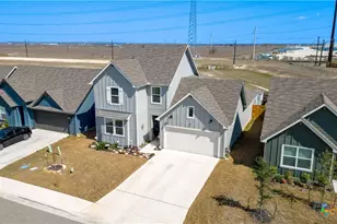 437 Signe, Seguin, TX 78155 - Photo 33