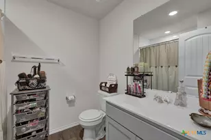 437 Signe, Seguin, TX 78155 - Photo 15