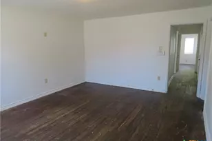 1305 S 5th St, Temple, TX 76504 - Photo 3