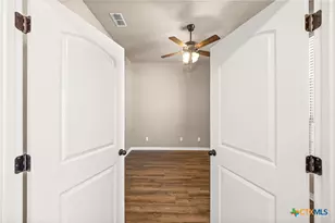 509 Hawks Shadow Dr, Temple, TX 76502 - Photo 31