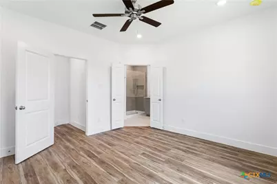316 Cardinal Drive, Port Lavaca, TX 77979 - Photo 15