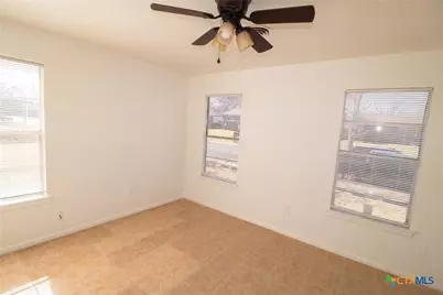 709 S 11th Street, Copperas Cove, TX 76522 - Photo 7