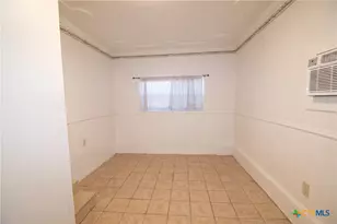 709 S 11th St, Copperas Cove, TX 76522 - Photo 11