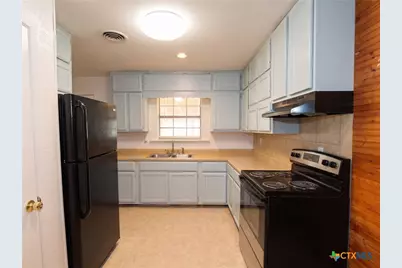 709 S 11th Street, Copperas Cove, TX 76522 - Photo 5