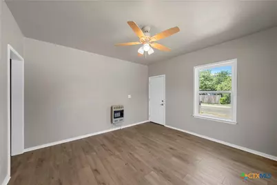 1803 N Fannin Avenue, Cameron, TX 76520 - Photo 5