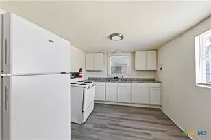 214 E Huff Ave, San Antonio, TX 78214 - Photo 29