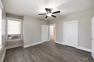 214 E Huff Ave, San Antonio, TX 78214 - Photo 9